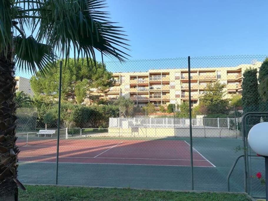 Les Jardins Du Luxembourg Apartment Hyeres Exterior photo